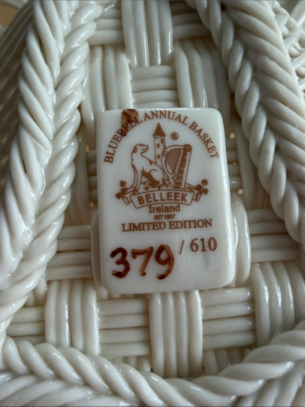 Belleek Hand Crafted Ivory Woven Bell  Basket with flowers Bee and Lady bag - Picture 6 of 6